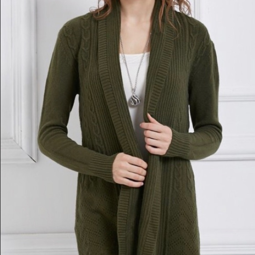 Last chance b-4 donated! NWT Olive green cardigan